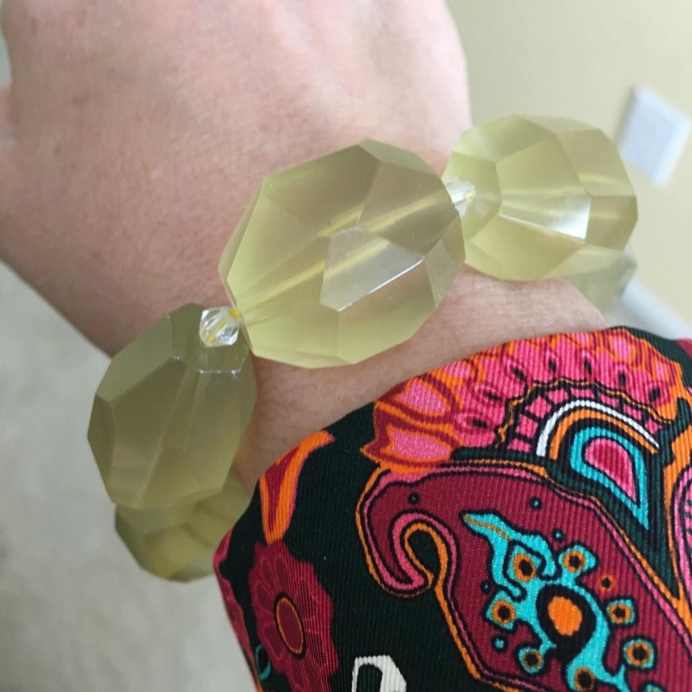 Lime citrine stretchy bracelet bangle - Picture 5 of 6